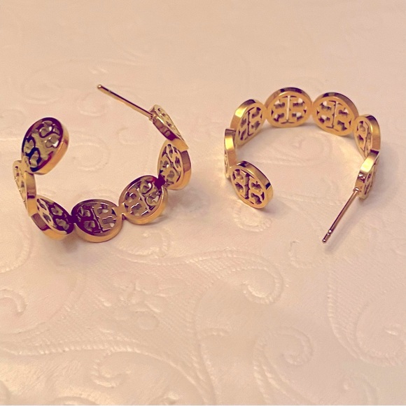 Tory Burch small gold multi logo hoop earrings - Picture 4 of 9
